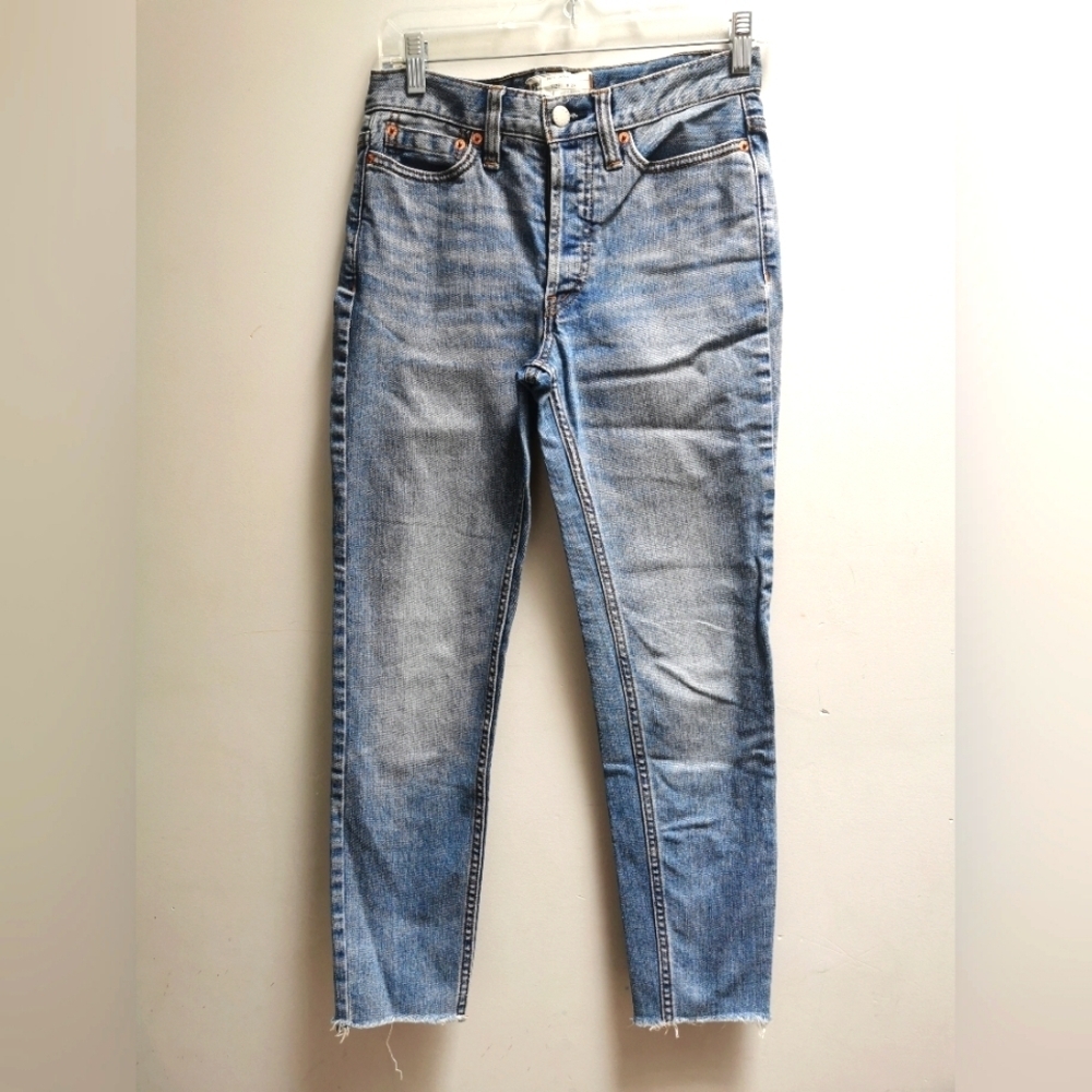 Free People Light Wash Jeans size 24